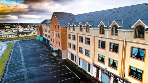 Surrounding environment, Luxury Penthouse Apartment overlooking Main Beach in Bundoran Surrounding environment, Luxury Penthouse Apartment overlooking Main Beach in Bundoran