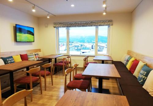Phòng chờ chung/khu vực TV, hotel hanafuji inn in Nakafurano Phòng chờ chung/khu vực TV, hotel hanafuji inn in Nakafurano