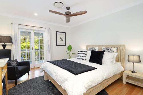 The Odd Gecko in Tamborine Mountain The Odd Gecko in Tamborine Mountain