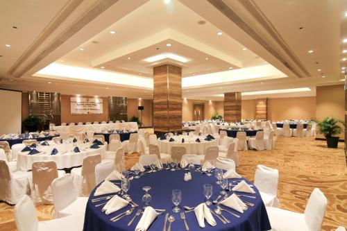 Svečana sala, Century Park Hotel in Manila Svečana sala, Century Park Hotel in Manila