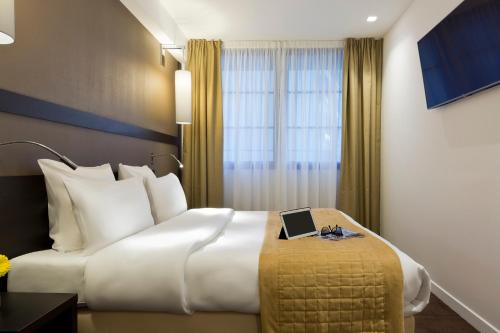 Simon's Boutique Hotel in 18th - Sacre Coeur - Montmartre Simon's Boutique Hotel in 18th - Sacre Coeur - Montmartre