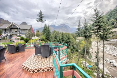Balcony/terrace, The Highland Park (A Centrally Heated River Side Resort) in Palchan Balcony/terrace, The Highland Park (A Centrally Heated River Side Resort) in Palchan