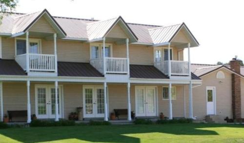 This photo about Bryce Canyon Livery shared on HyHotel.com