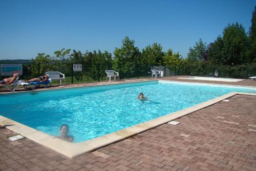 Bazen, CAMPING LES GRAVES in Catus Bazen, CAMPING LES GRAVES in Catus