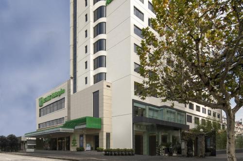 Holiday Inn Shanghai Hongqiao Central Hotel