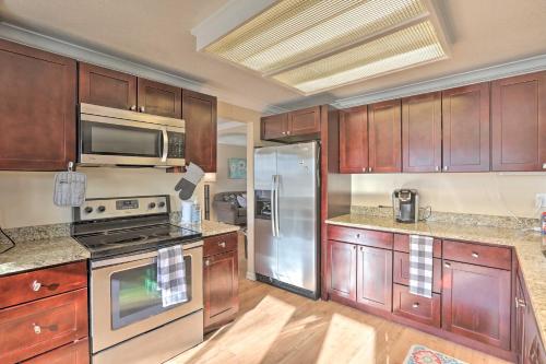 Cozy Centennial Home with Fenced-In Backyard! in Parker (CO) Cozy Centennial Home with Fenced-In Backyard! in Parker (CO)