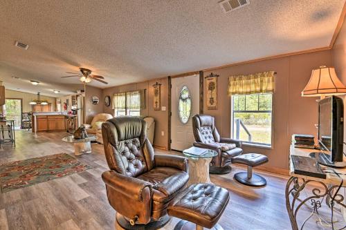 Quiet Pet-Friendly Silver Springs Escape! in Ocklawaha Quiet Pet-Friendly Silver Springs Escape! in Ocklawaha