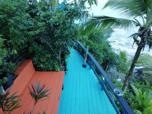 Erkély/terasz, The Hill B&B (El Morro Hosteria) in Bahia Solano (Choco) Erkély/terasz, The Hill B&B (El Morro Hosteria) in Bahia Solano (Choco)