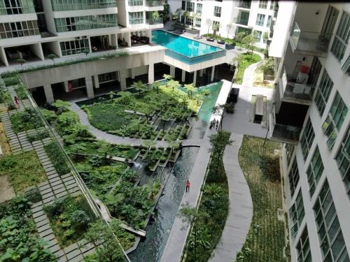 Swimming pool, Regalia Suites with Infinity Pool KL - by Staycation Homes near Sunway Putra Mall Swimming pool, Regalia Suites with Infinity Pool KL - by Staycation Homes near Sunway Putra Mall