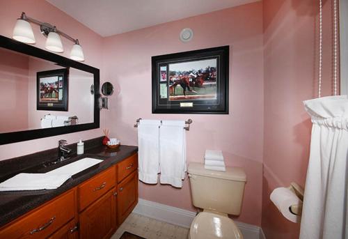 This photo about Warn House Bed and Breakfast shared on HyHotel.com