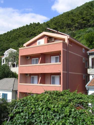 D&R Boreta Apartments Hotel