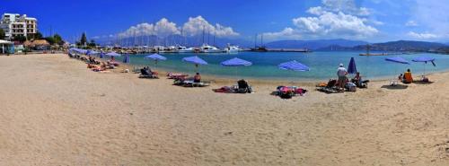 ชายหาด, Naiades Marina Hotel in อาจิโอส นิโคลาออส ชายหาด, Naiades Marina Hotel in อาจิโอส นิโคลาออส