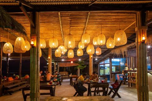 Restaurant, Cosy Bungalows near Muai's Thai Traditional Cooking Academy Restaurant, Cosy Bungalows near Muai's Thai Traditional Cooking Academy