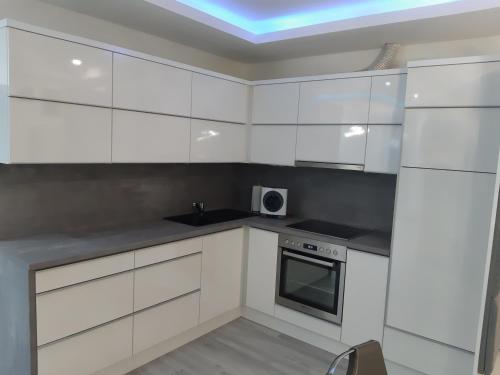 Dilara Apartman Sárvár (Dilara Apartman Sarvar) in ペンテックファル Dilara Apartman Sárvár (Dilara Apartman Sarvar) in ペンテックファル