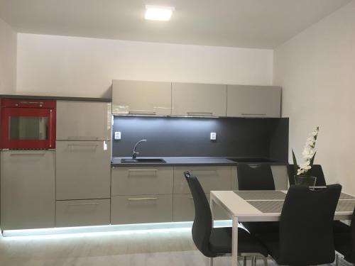 ห้องครัว, Apartmany SOFIA Kamenice nad Lipou in กาเมนิซเซอ นัด ลิปู ห้องครัว, Apartmany SOFIA Kamenice nad Lipou in กาเมนิซเซอ นัด ลิปู