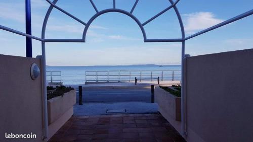 Hôtel coquet studio pieds dans eau