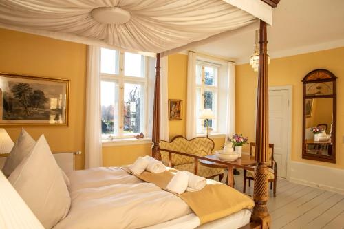 Fuglsang Herregaard in Nysted Fuglsang Herregaard in Nysted