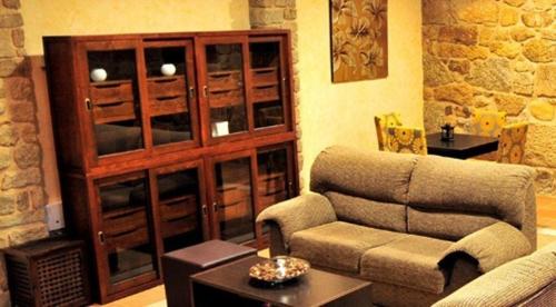 This photo about O Paxareco De Ay shared on HyHotel.com