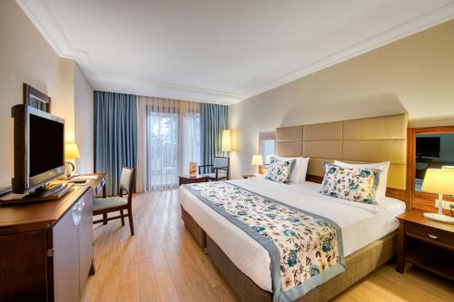 Seven Seas Hotel Life - Ultra All Inclusive & Kids Concept in Kemer Seven Seas Hotel Life - Ultra All Inclusive & Kids Concept in Kemer