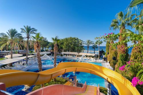 Басейн, Sealife Buket Resort & Beach Hotel in Okurcalar Басейн, Sealife Buket Resort & Beach Hotel in Okurcalar