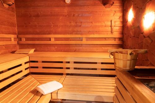 Massage, Nymphe Strandhotel & Apartments in Ostseebad Binz Massage, Nymphe Strandhotel & Apartments in Ostseebad Binz
