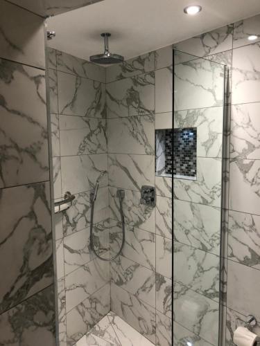 Bathroom, St Paul Hotel in Hammersmith Bathroom, St Paul Hotel in Hammersmith
