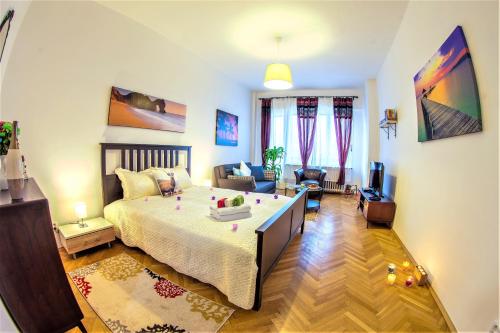 Hotel Apartment Stepanska 37