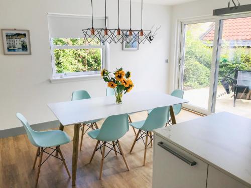 Buitenkant, Sandpipers in Crail Buitenkant, Sandpipers in Crail