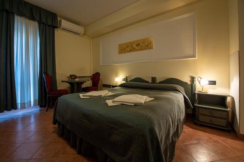 Hotel Louis II in Ciampino Airport Hotel Louis II in Ciampino Airport