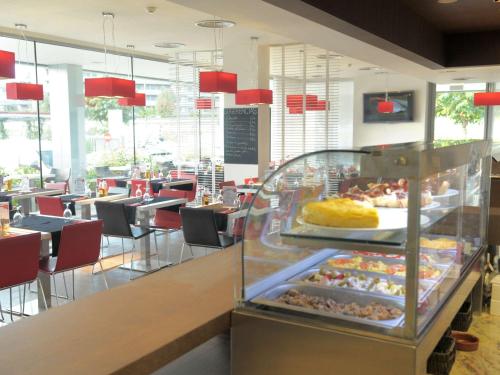 Instalaciones, ibis budget Lleida in Lleida Instalaciones, ibis budget Lleida in Lleida