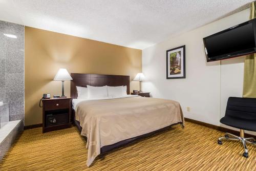 設施, 萊西I-5凱藝套房酒店 (Quality Inn & Suites Lacey Olympia) in 來西 (WA) 設施, 萊西I-5凱藝套房酒店 (Quality Inn & Suites Lacey Olympia) in 來西 (WA)