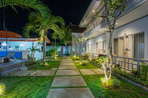 Garden, Rumah Marta Ceningan Island in Nusa Ceningan Garden, Rumah Marta Ceningan Island in Nusa Ceningan