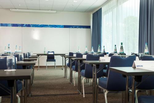 Park Inn by Radisson Frankfurt Airport - image 4
