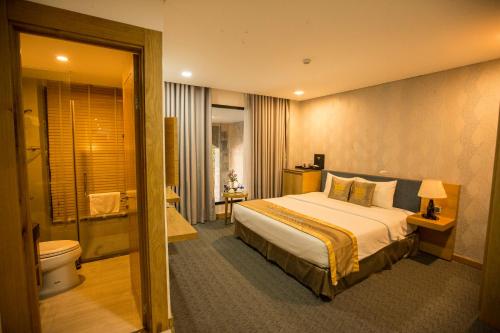 The Blue Airport Hotel in Tân Bình The Blue Airport Hotel in Tân Bình