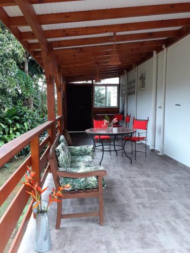 Balcony/terrace, Ti Vanillier in Petit-Bourg Balcony/terrace, Ti Vanillier in Petit-Bourg