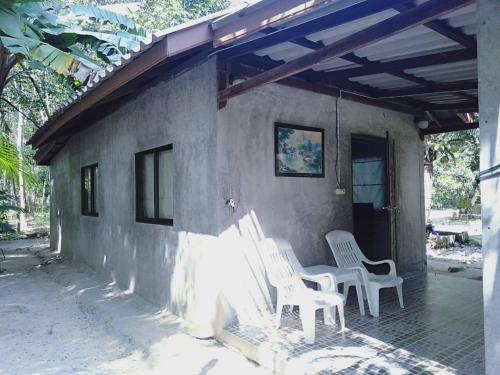 Balcony/terrace, Four Four Nine Seven 4497 Home Stay in Chaiya Balcony/terrace, Four Four Nine Seven 4497 Home Stay in Chaiya