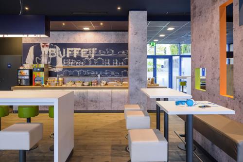 Restaurant, ibis budget Wien Sankt Marx in Vienna Restaurant, ibis budget Wien Sankt Marx in Vienna