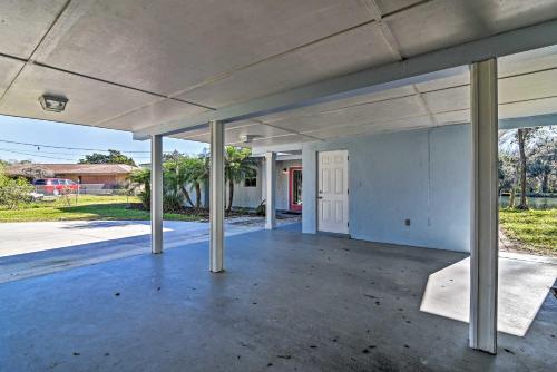 Riverfront Home with Dock - 1 Mi to Homosassa St Park in Homosassa (FL) Riverfront Home with Dock - 1 Mi to Homosassa St Park in Homosassa (FL)