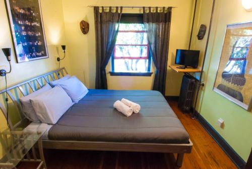 Ocean Island Inn Backpackers Suites in Victoria (BC) Ocean Island Inn Backpackers Suites in Victoria (BC)