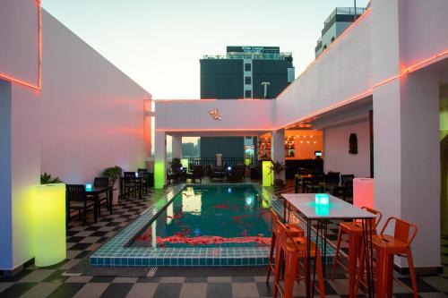 Rumduol Grand Hotel