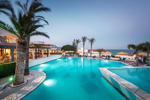 Swimming pool, Mitsis Rodos Maris Resort & Spa in Rhodes Swimming pool, Mitsis Rodos Maris Resort & Spa in Rhodes