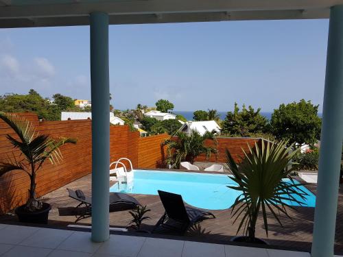 Фасада на хотела, VILLA VUE MER AVEC PISCINE in Dampierre Фасада на хотела, VILLA VUE MER AVEC PISCINE in Dampierre
