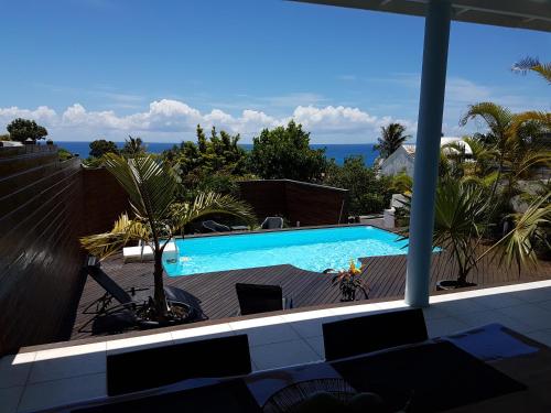Фасада на хотела, VILLA VUE MER AVEC PISCINE in Dampierre Фасада на хотела, VILLA VUE MER AVEC PISCINE in Dampierre