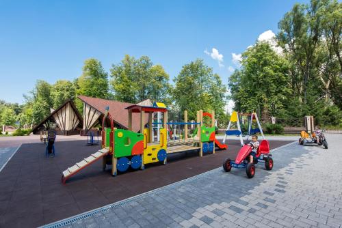 Legeplads, Optima Collection Park Hotel Ivano-Frankivsk in Ivano-Frankivsk Legeplads, Optima Collection Park Hotel Ivano-Frankivsk in Ivano-Frankivsk