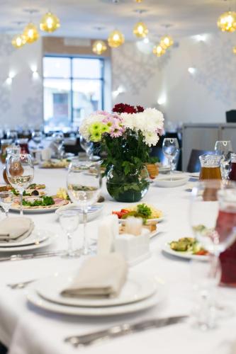Restaurang, Optima Collection Park Hotel Ivano-Frankivsk in Ivano-Frankivsk Restaurang, Optima Collection Park Hotel Ivano-Frankivsk in Ivano-Frankivsk