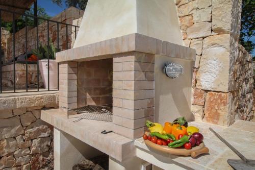 TD Casale Terranova Stone Farmhouse with Pool in Santa Lucia TD Casale Terranova Stone Farmhouse with Pool in Santa Lucia