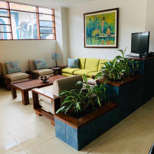 صالة مشتركة/ منطقة التلفزيون, Hotel Acosta in Iquitos City Center صالة مشتركة/ منطقة التلفزيون, Hotel Acosta in Iquitos City Center
