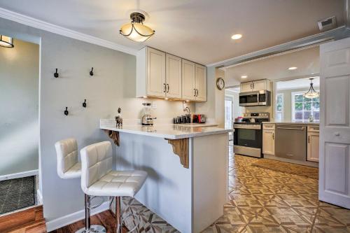 Cheery Cottage with Yard Less Than 1 Mile to Marietta Square in Other Cheery Cottage with Yard Less Than 1 Mile to Marietta Square in Other