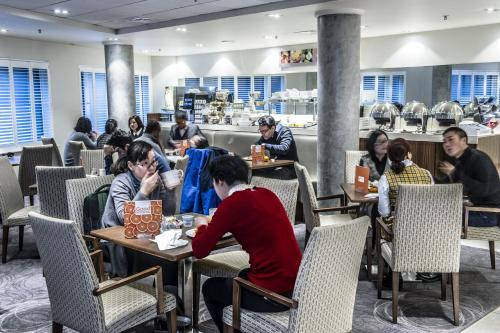 Food and beverages, Holiday Inn Express Manchester City Centre By IHG in Manchester Food and beverages, Holiday Inn Express Manchester City Centre By IHG in Manchester