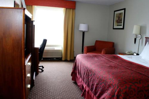 Days Inn & Suites by Wyndham Bloomington/Normal IL in Bloomington (IL) Days Inn & Suites by Wyndham Bloomington/Normal IL in Bloomington (IL)